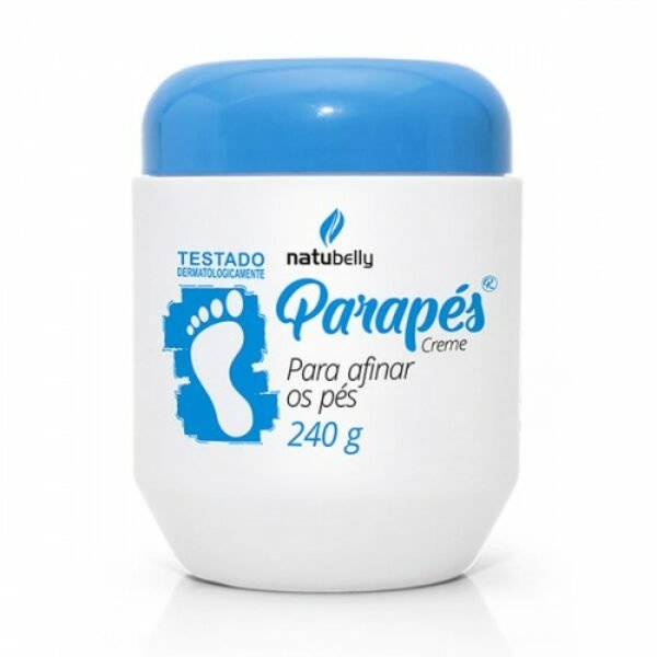 Creme Para Afinar os Pés - Parapés 240g. Sofrer com pés rachados é um problema muito comum, mas que pode ser revertido usando Parapés diariamente. Com o uso diário do Creme Para Afinar os Pés Parapés você obterá grandes resultados no combate as rachaduras do pés, asperezas e ressecamento da pele. O creme para afinar os pés possui uma alta concentração de glicerina e ureia que vão hidratar o pé e remover células mortas superficiais. Sua formulação altamente hidratante e suave previne o ressecamento e deixa a pele perfumada. Modo de Usar: Aplique o creme hidratante para os pés Parapés preferencialmente após cada banho e massageie até absorção completa.